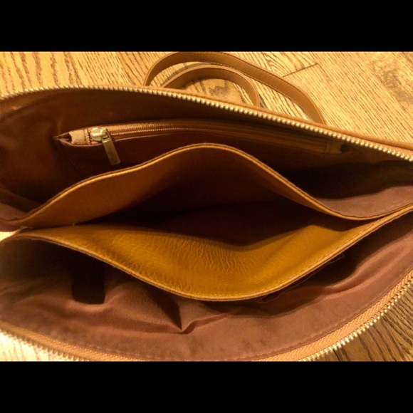 Handbag - Picture 5 of 6
